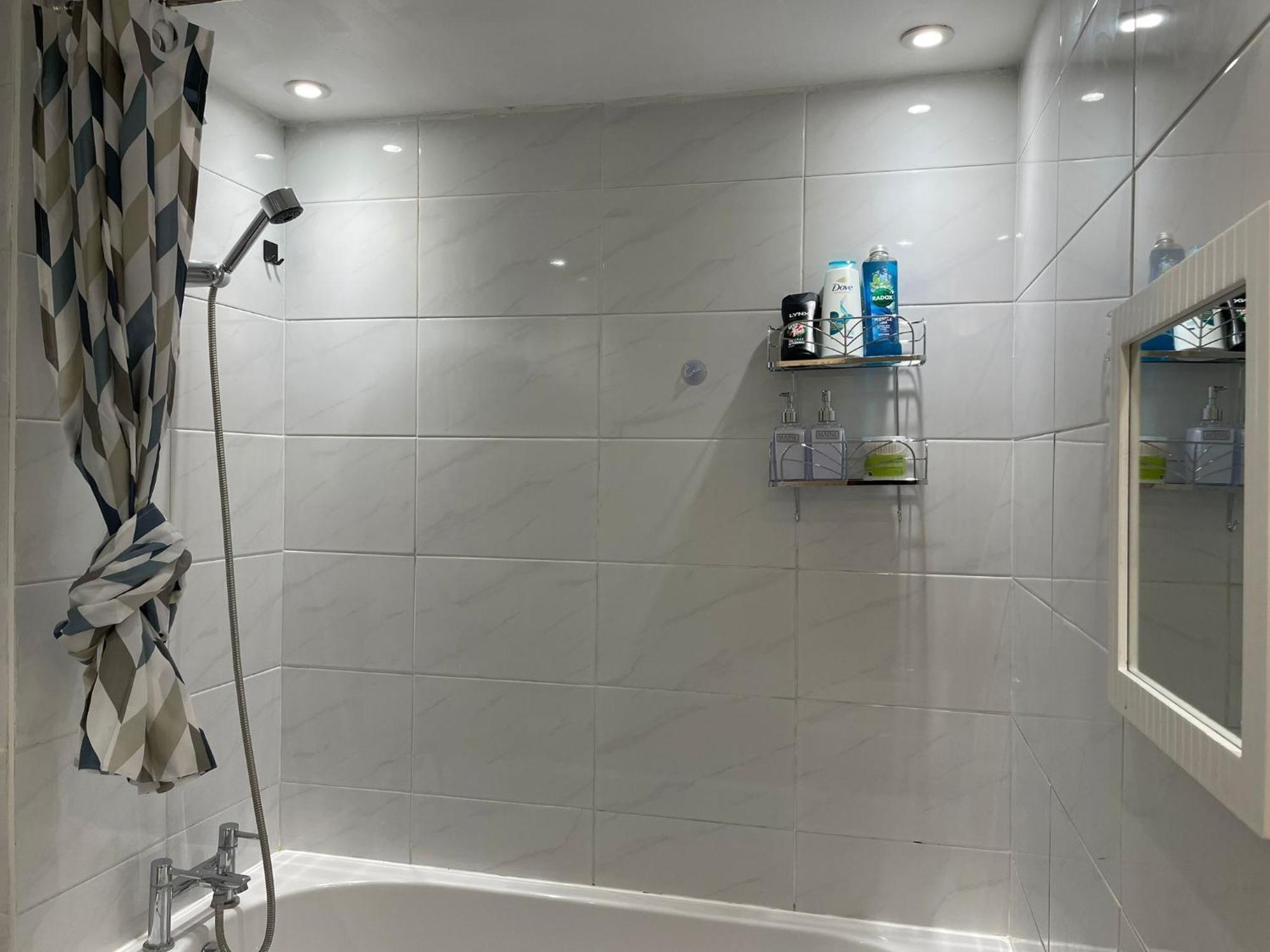 Walk To Lcy Airport Excel Dlr 1br Flat Londres